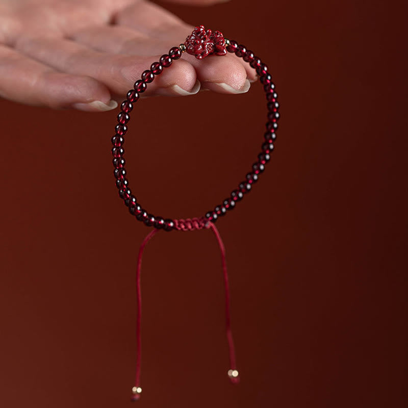 Stone of buddha Garnet Cinnabar PiXiu Blessing Calm String Bracelet