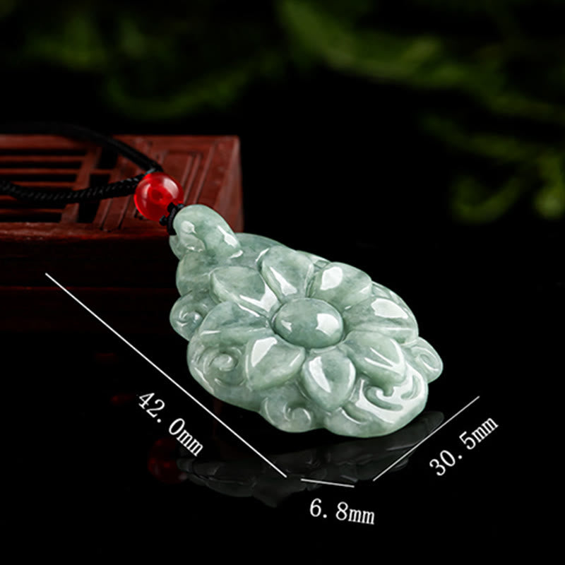 Stone of buddha Natural Jade Kalanchoe blossfeldiana Flower Pattern Luck Necklace Pendant