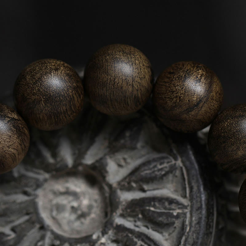 Stone of buddha Nine Points Sinking Water Vietnam Hoi An Agarwood Peace Strength Bracelet