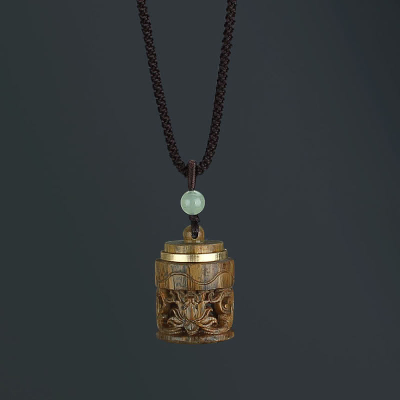 Stone of buddha Tibet Green Sandalwood Rosewood Om Mani Padme Hum Lotus Positive Soothing Necklace Pendant
