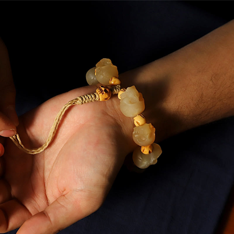 Stone of buddha Handmade Tibetan Sheep Horn Skull The Lord of the Corpse Forest Yak Bone Engraved Luck Bracelet