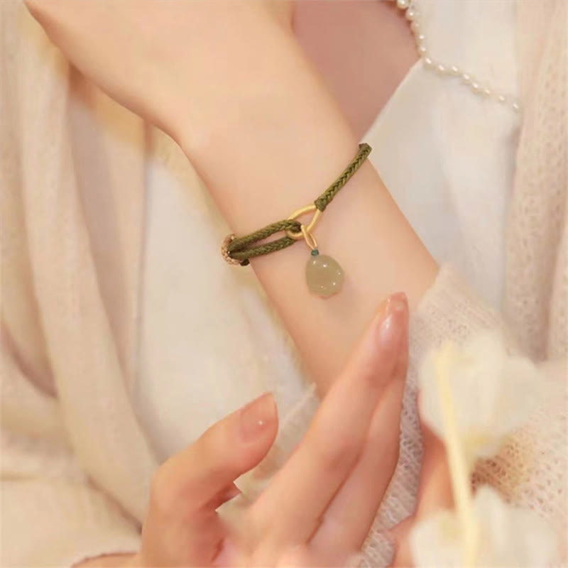 Stone of buddha Jade Cat Paw Pattern Luck Abundance Bracelet