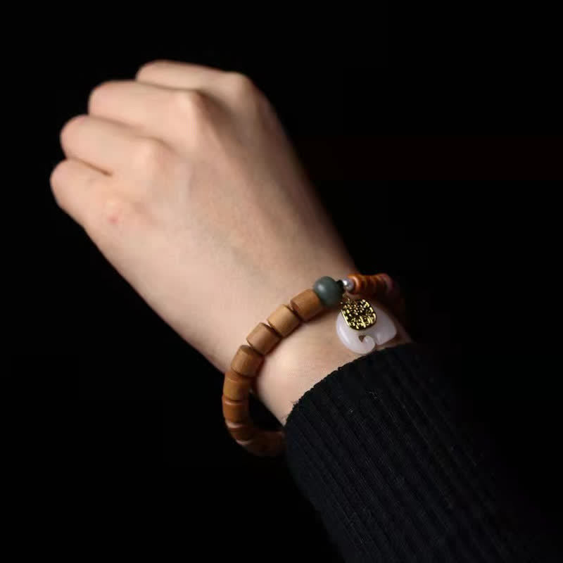 Stone of buddha Sandalwood Jade Elephant Protection Bracelet